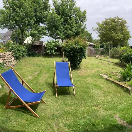 Maison De A A 800 M De La *