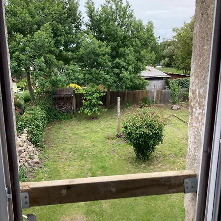 בית נופש Maison De A A 800 M De La פיריאק-סור-מר